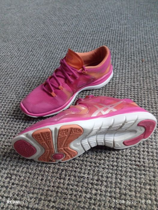 Damskie buty treningowe Asics Gel-Fit Vida r. 39