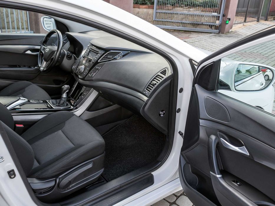 Hyundai I40 Kombi 1.7 Diesel – wynajem od 140 zł/doba