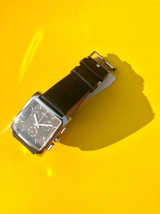 Relógio de pulso cronógrafo DKNY (novo!)