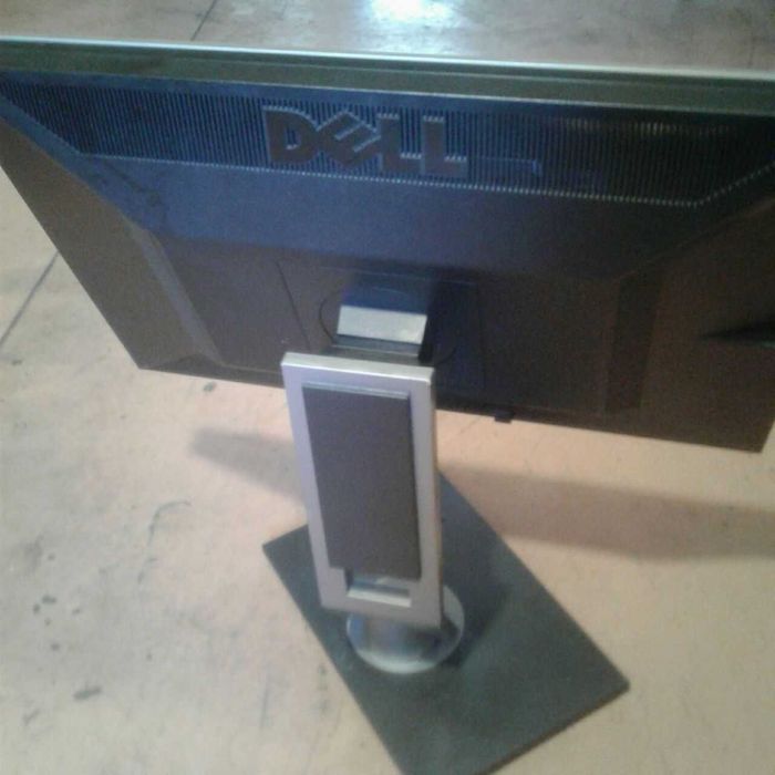 Монітор Dell P2210  22"