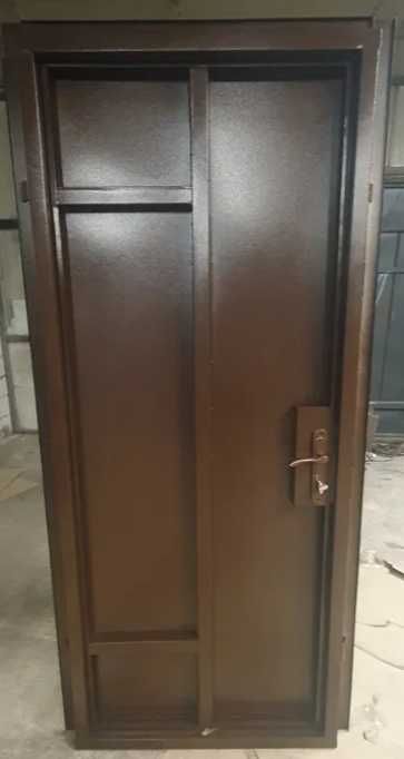 Продам бюджетні вхідні металеві двері технічні від виробника доставка