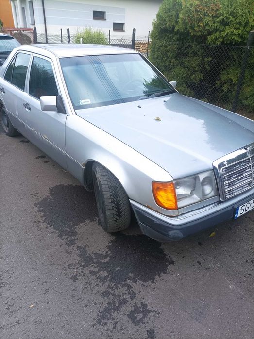 Mercedes-Benz W124