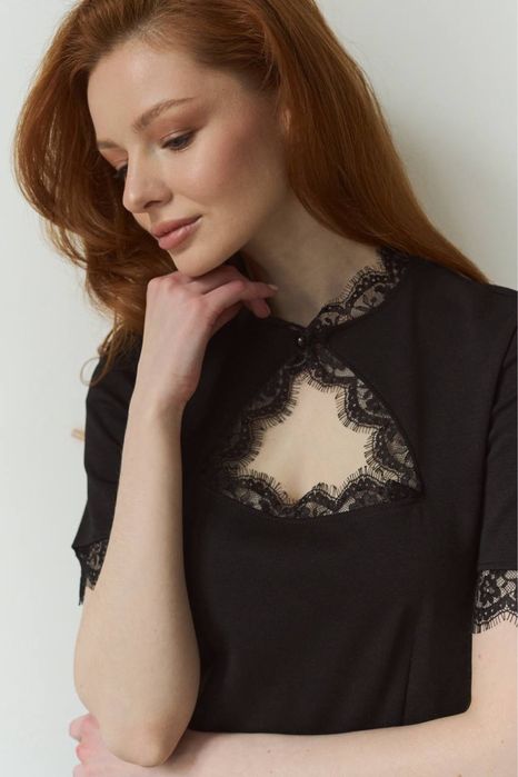 Нова чорна сукня