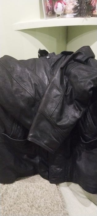 Мужская кожаная куртка