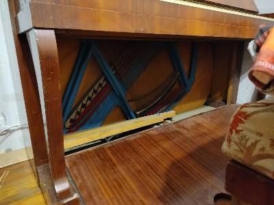 Піаніно фортепіано Calisia в гарному стані