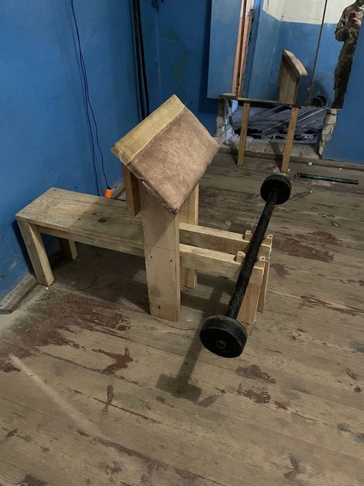 Скам'я Скотта з дерева