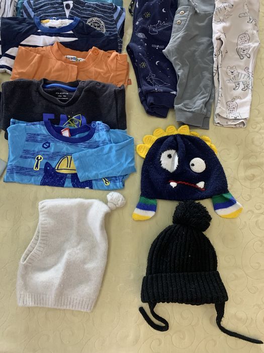 Saco de roupa menino 6-9m (52peças)