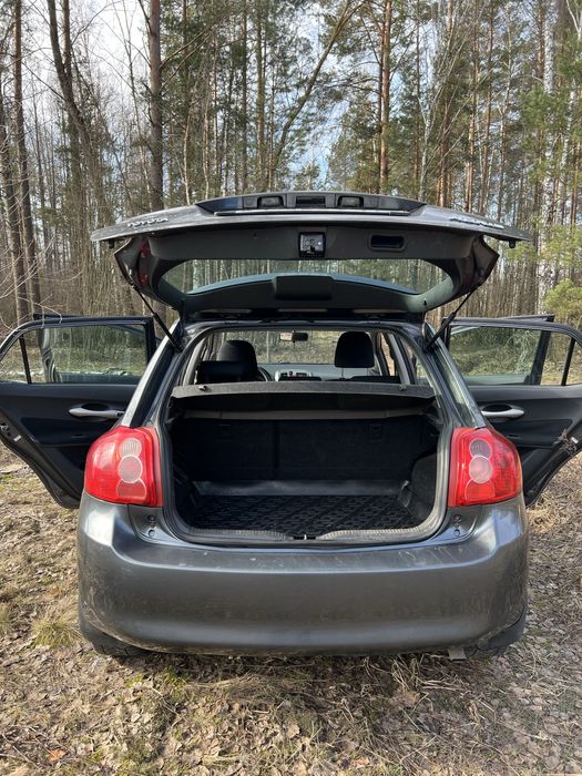 Продам Тойота ауріс