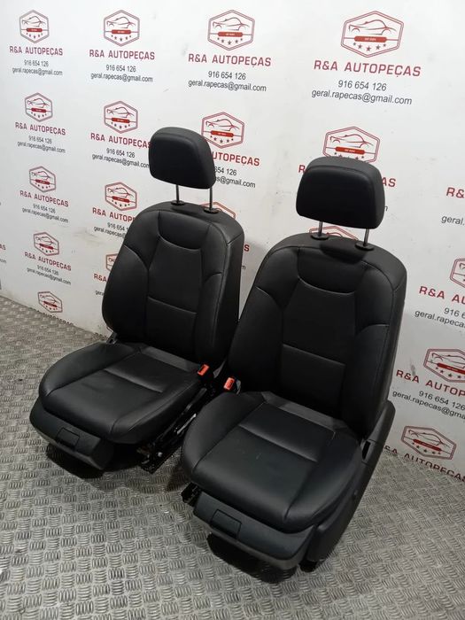 Conjunto de Bancos Elétricos Mercedes Class C W204 Sedan Carro em