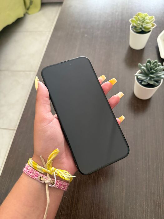 Iphone 15 Pro Max como novo