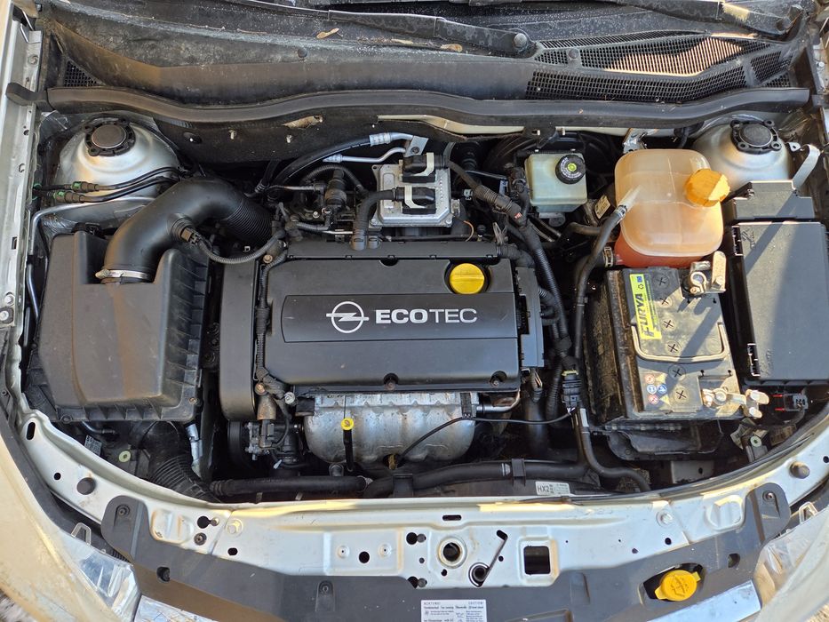 Silnik Z16XER  Opel Astra H 1.6 115kM 85kW benzyna ECOTEC kompletny