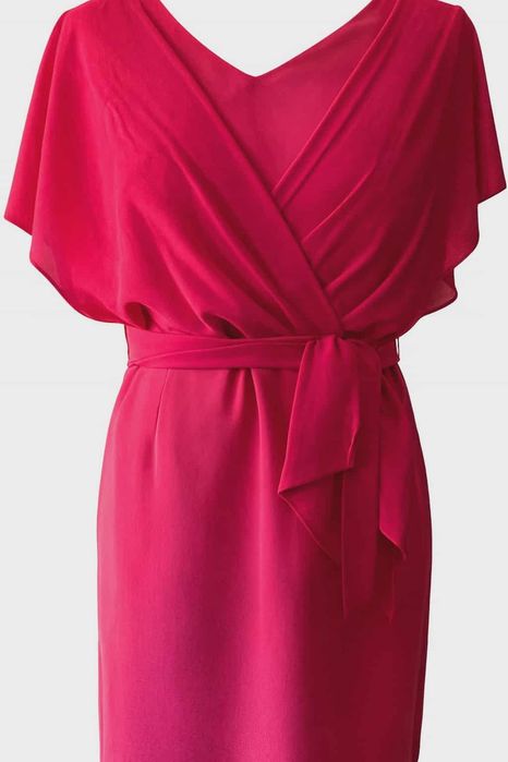 Śliczna nietypowa sukienka koktajlowa