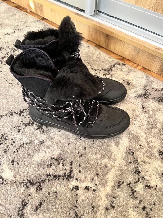 Продам зимние сапоги ECCO