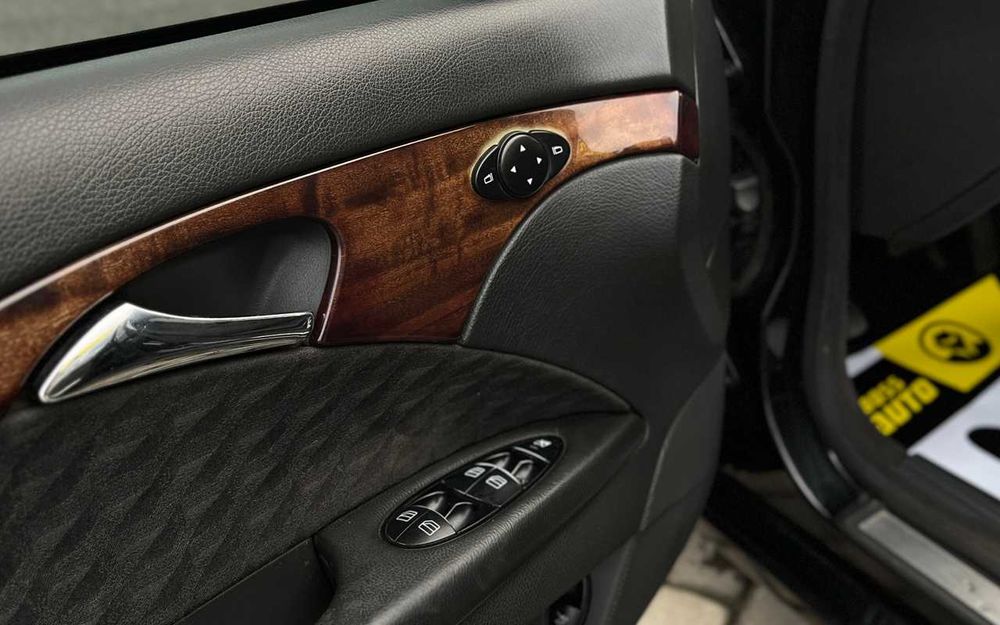 Mercedes-Benz E 220 2003