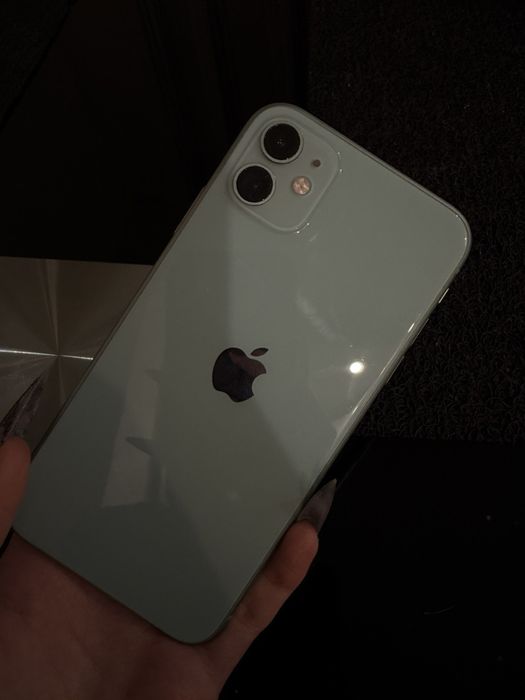 IPHONE 11 телефон