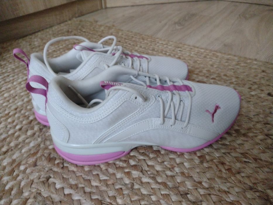 Obuwie treningowe damskie Puma Cell Mia rozm. 40, wkładka 25,5 cm.