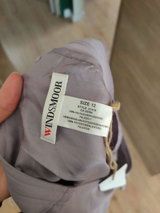 Юбка з розрізом та зав'язками