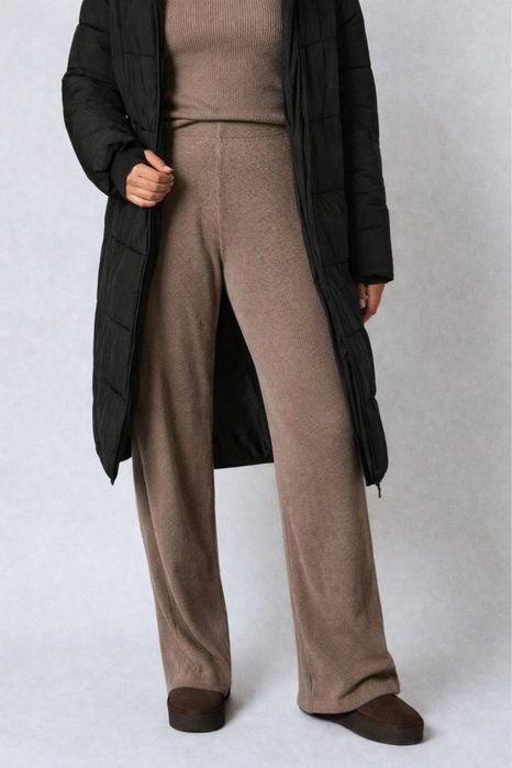 Штани xs, бежеві, на середній зріст (165-170 см)