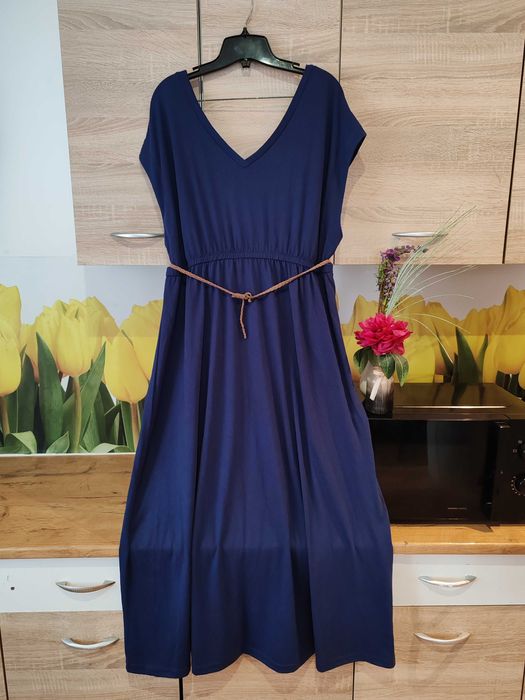 Wygodna dłuższa sukienka Pretty Secrets rozmia 44/46 poliester/bawełna