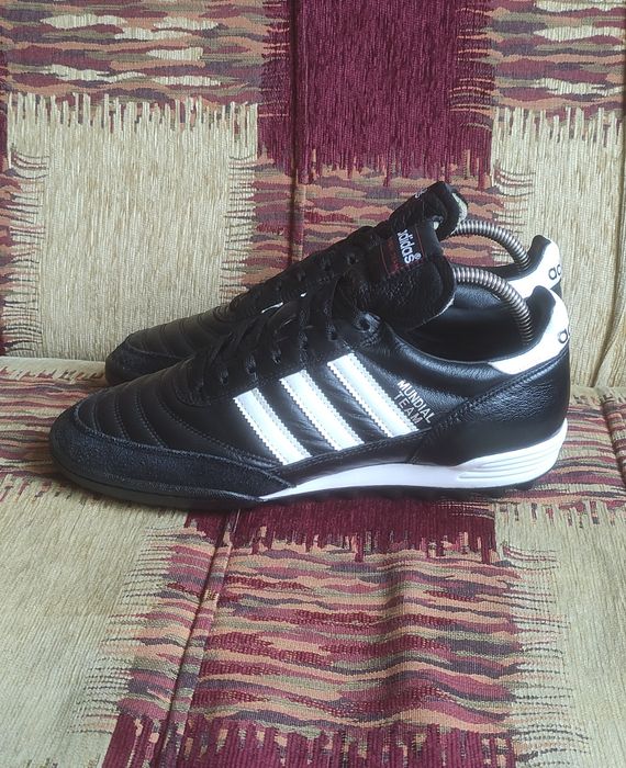 Adidas Mundial Team