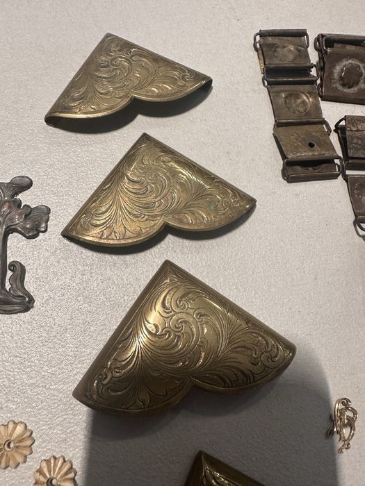 Okucia introligatorskie, narożniki do książek stare