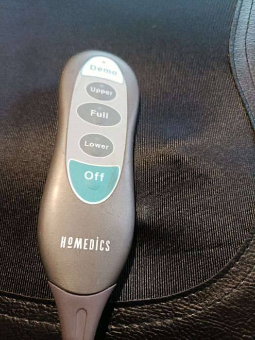 Масажна подушка а