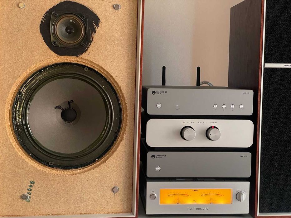 Cambridge Audio MXN10 + MXW70 | DOXA 012 | FiiO R2R Tube DAC | Radionette TK-400