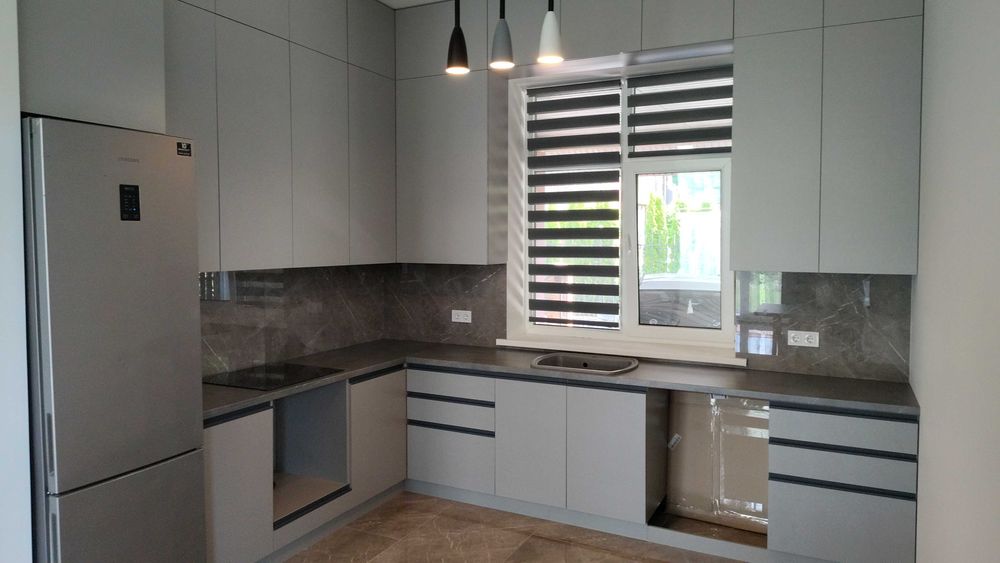 Продається сучасний будинок у котеджному містечку с. Гнідин