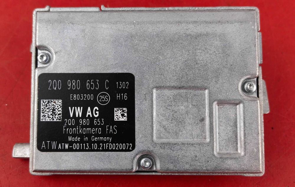 câmara frontal VW 2Q0980653C