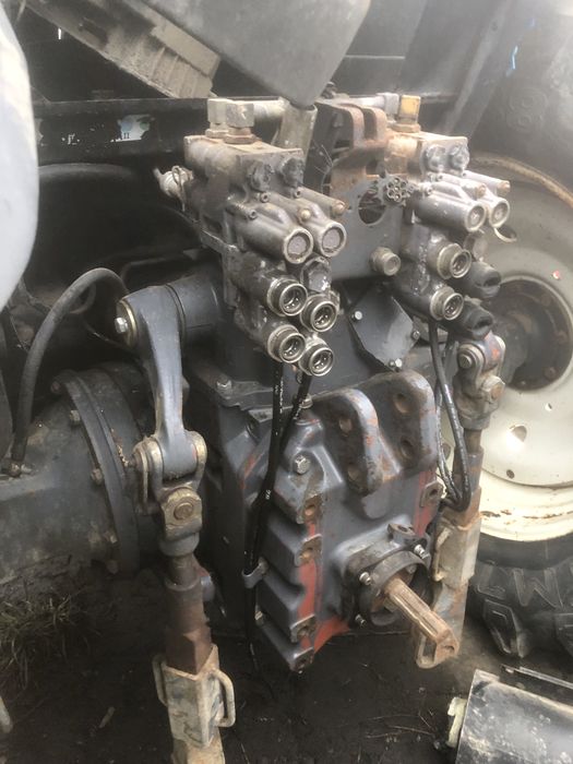 New holland 8360 kabina maska czesci