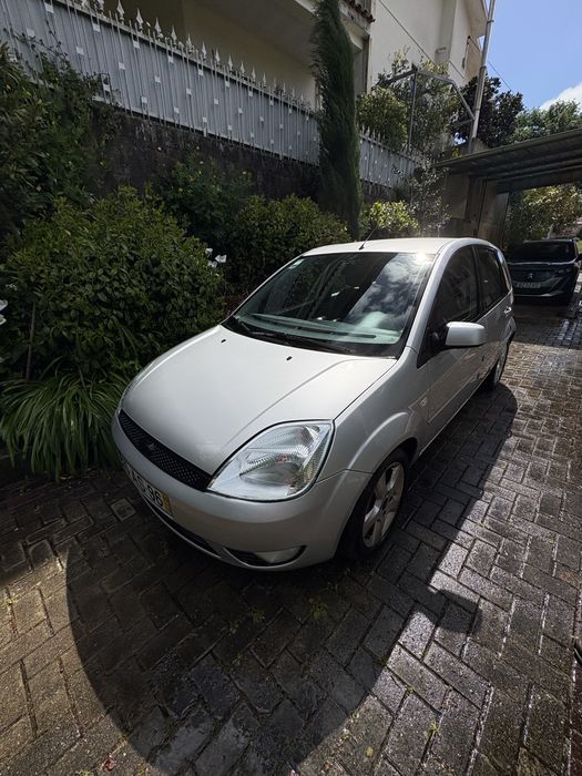 Ford Fiesta 2004