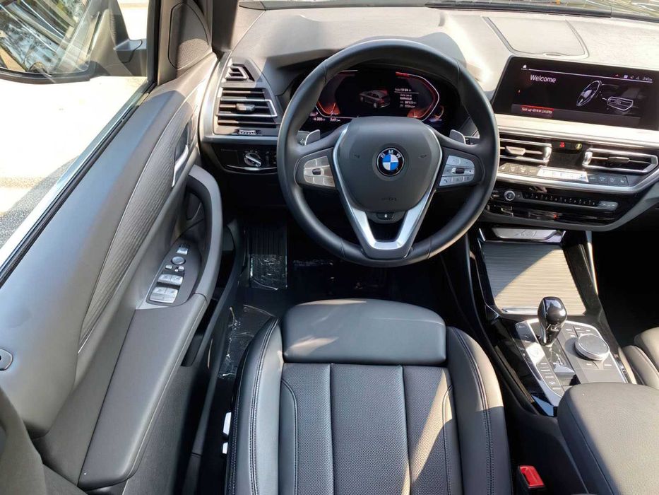BMW X3 xDrive30i      2023
