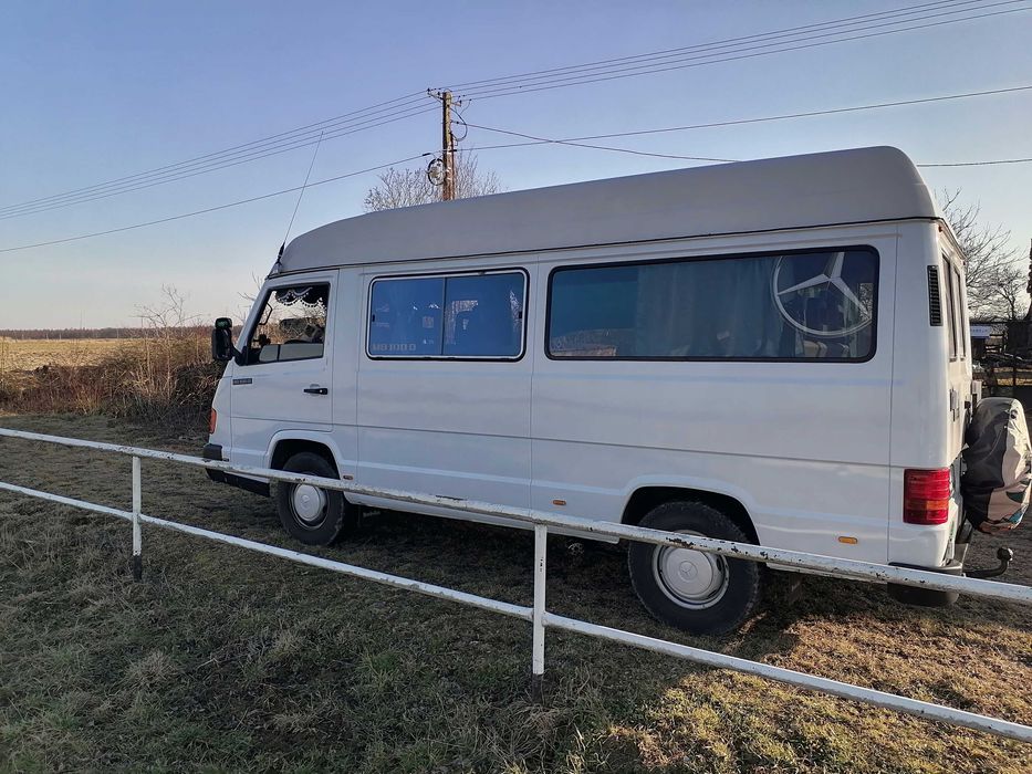 Mercedes MB 100 D