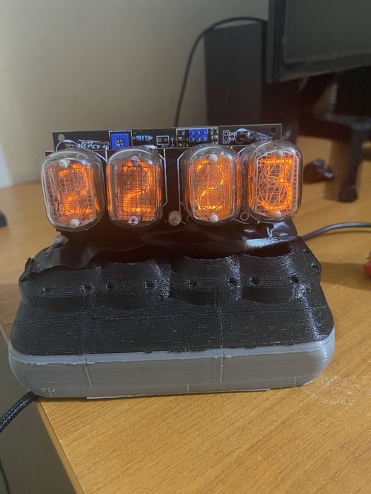 Продам часы на газоразрядных индикатор nixie