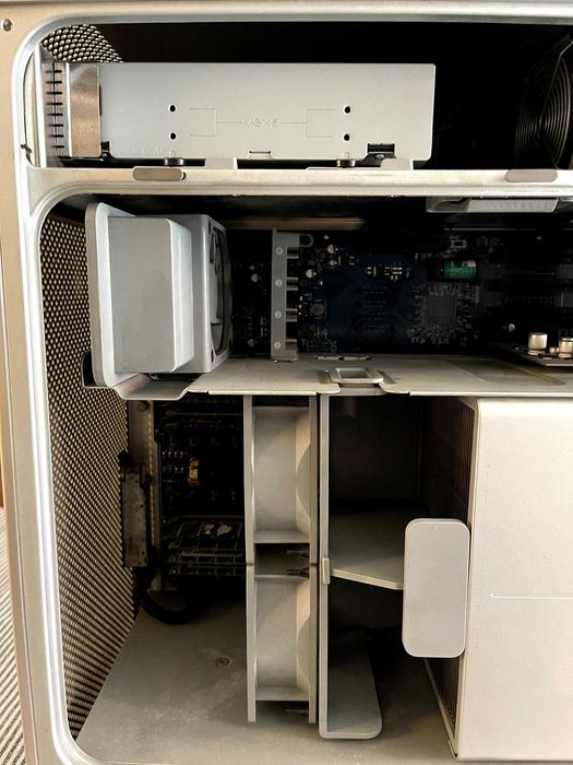 Apple Power Mac G5 - 2.0 DP (PCI-X) - 8GB RAM - Working64586073297411123