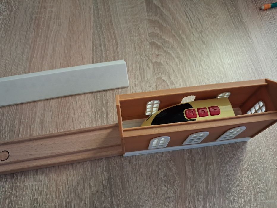 Депо "2" сумісний з Brio, IKEA, PlayTive .