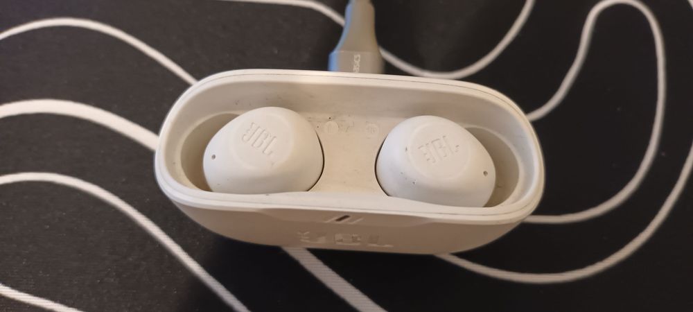 JBL Wave Buds 2 Brancos