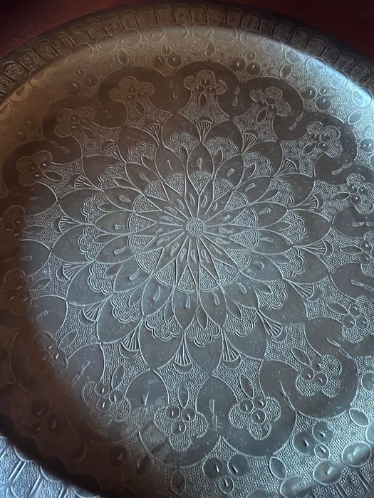 Prato de latão antigo