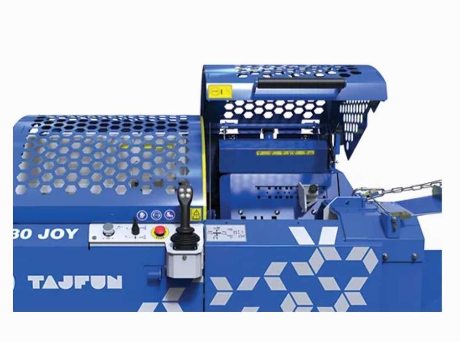 Piło-Łuparka Tajfun RCA 330 Joy opcja Stół podawczy, Odciąg trocin