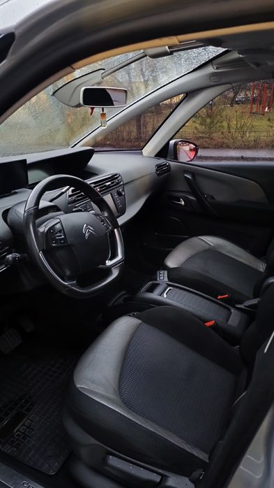 Автомобіль Citroen C4 Picasso