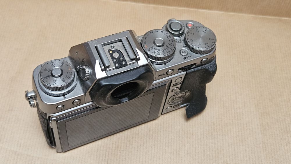 Aparat Fuji x-t1 z obiektywem fujinon 23mm f2.0