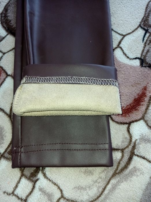 Штани з екошкіри