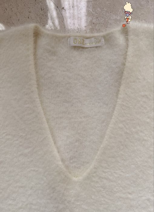 М'який джемпер базового крою