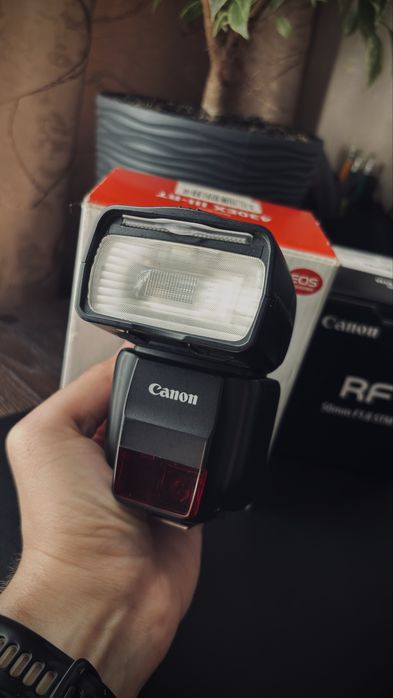 Спалах Canon Speedlite 430EX III-RT + синхронізатор Yongnuo YN-E3-RT II