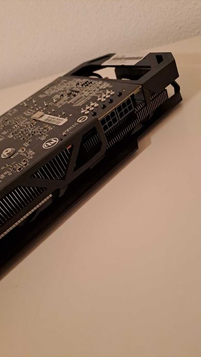 Placa gráfica Gigabyte AMD Radeon R9 270X 4GB GDDR5