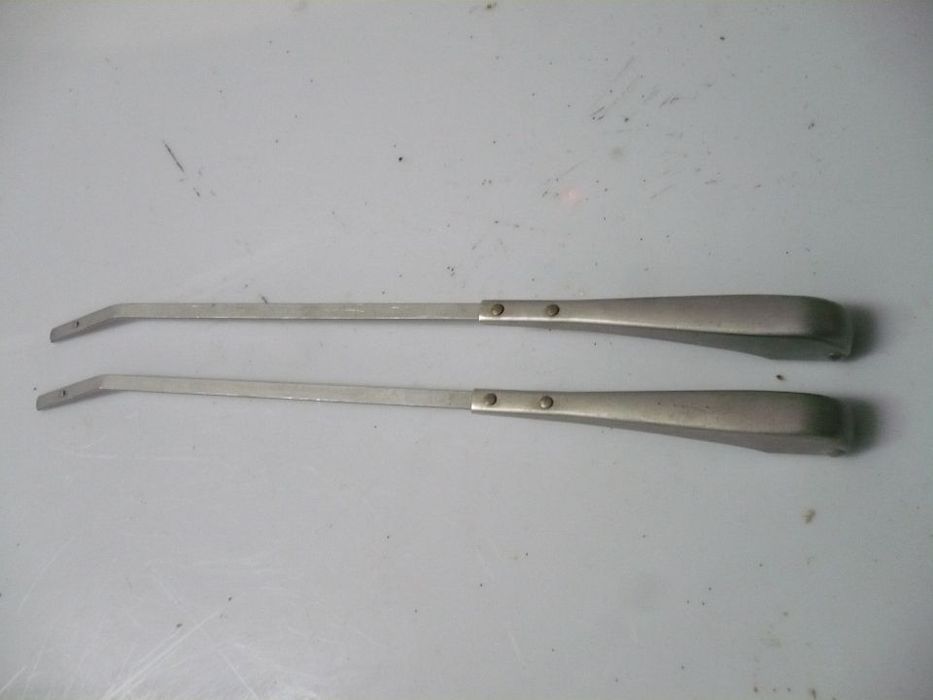 Bracos de escova ( NOVO E ORIGINAL )- Datsun 1200