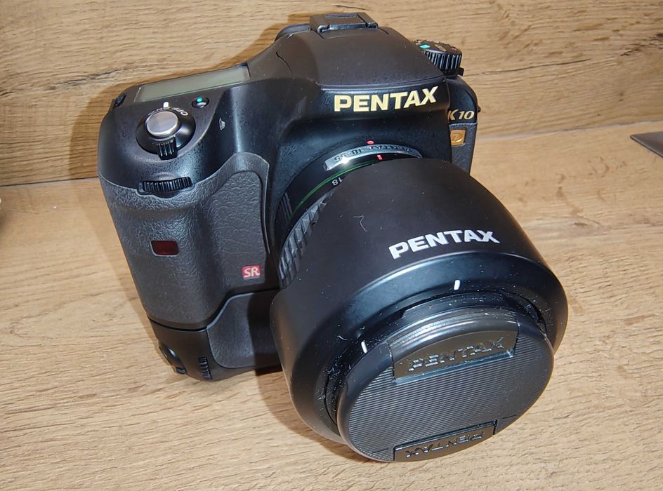Pentax K10D z gripem w wersji limitowanej Grand Prix 2007 jak nowy