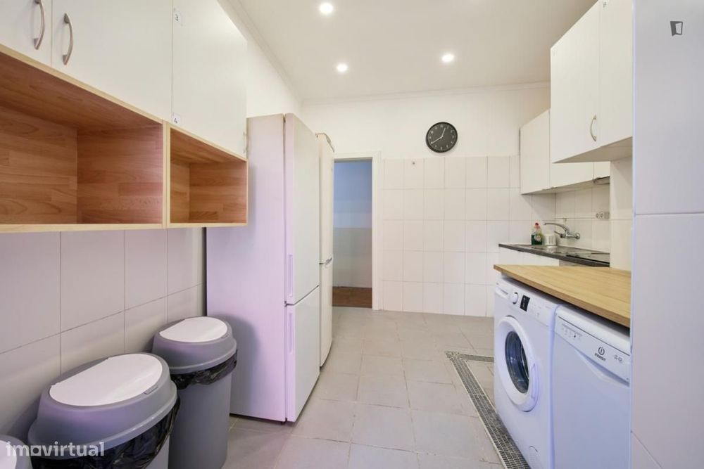 Quarto - localizado em Alameda Lisbon