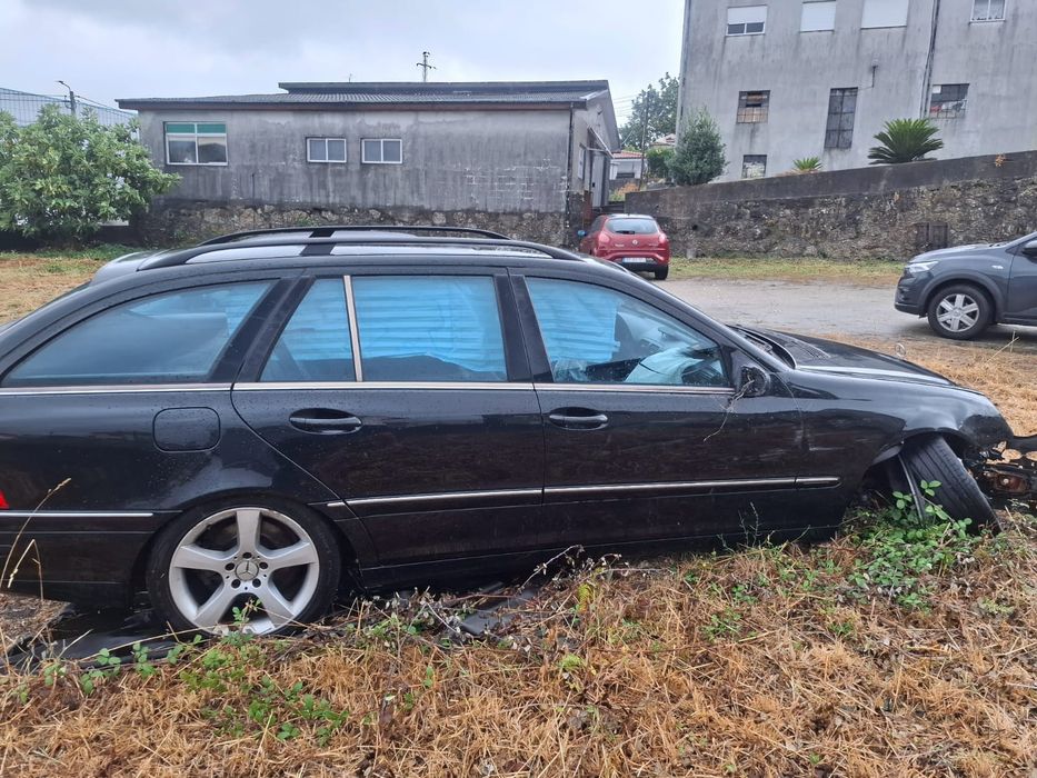 Mercedes c220 2005 acidentado