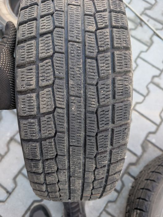 Шини YOKOHAMA зима 205/60 R16